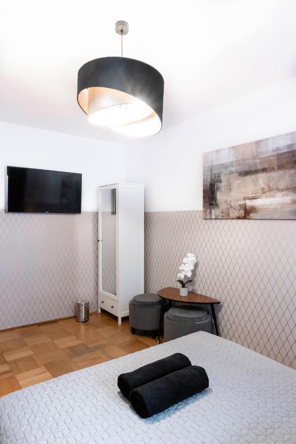 Clicktheflat Constitution Square Apart Rooms Varsovia Exterior foto
