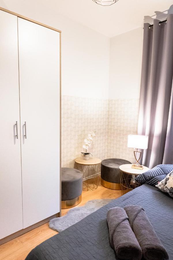 Clicktheflat Constitution Square Apart Rooms Varsovia Exterior foto