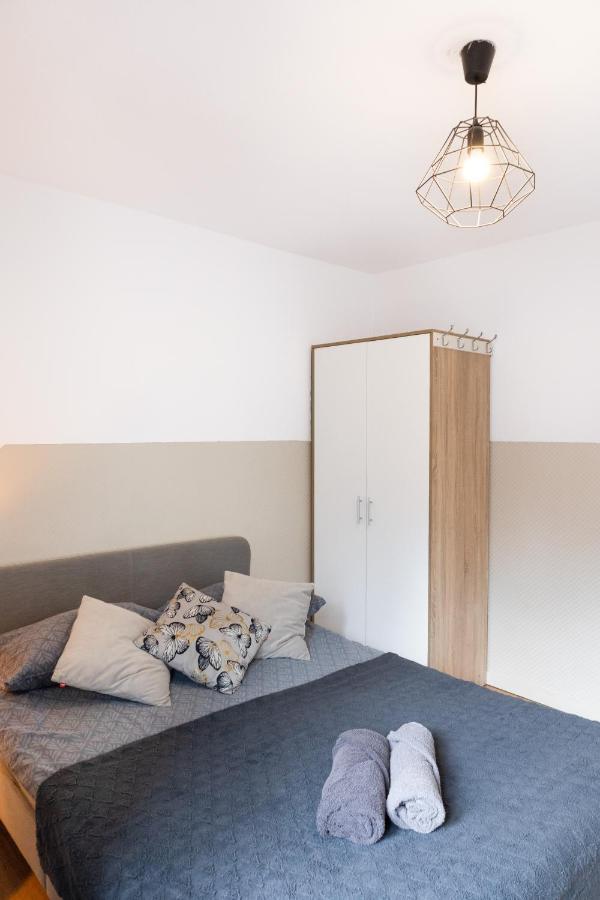 Clicktheflat Constitution Square Apart Rooms Varsovia Exterior foto